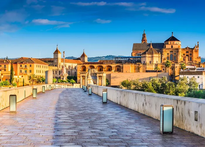 Moderno Junto A Estacion De Tren * 科爾多瓦