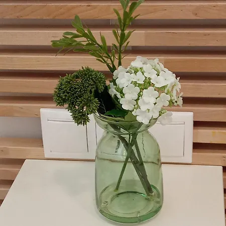 Moderno Junto A Estacion De Tren Апартаменты *