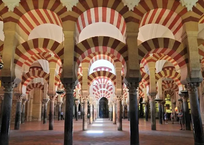 Moderno Junto A Estacion De Tren شقة *