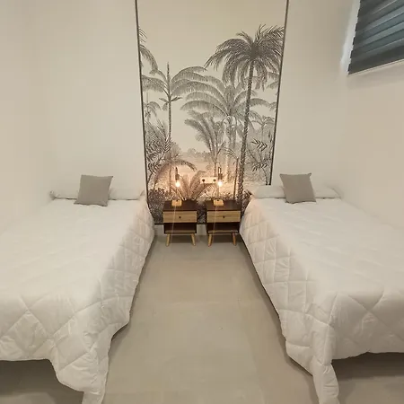 Moderno Junto A Estacion De Tren Apartment *